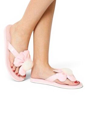 UGG Poppy Pink Flower Pom Pom Patent Leather Flip Flops Women’s Size 5